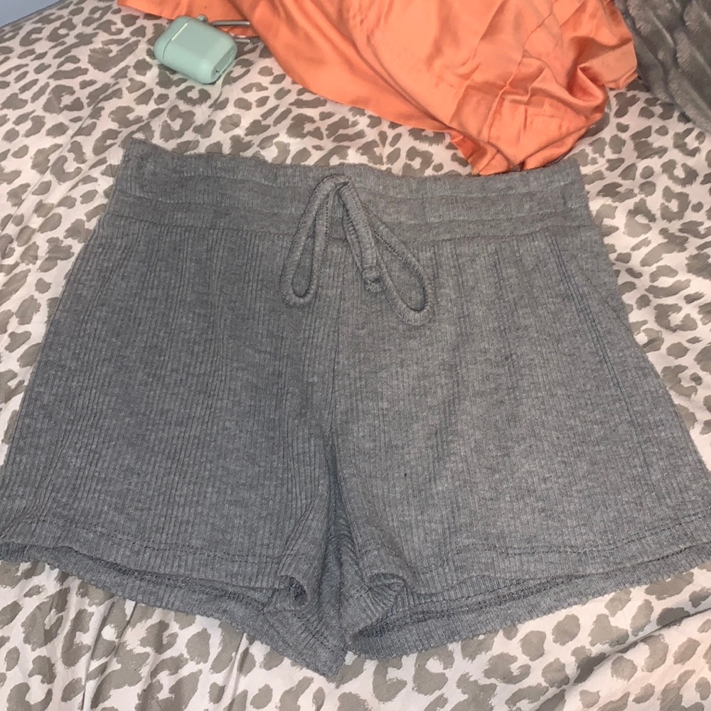 Light crazy shorts